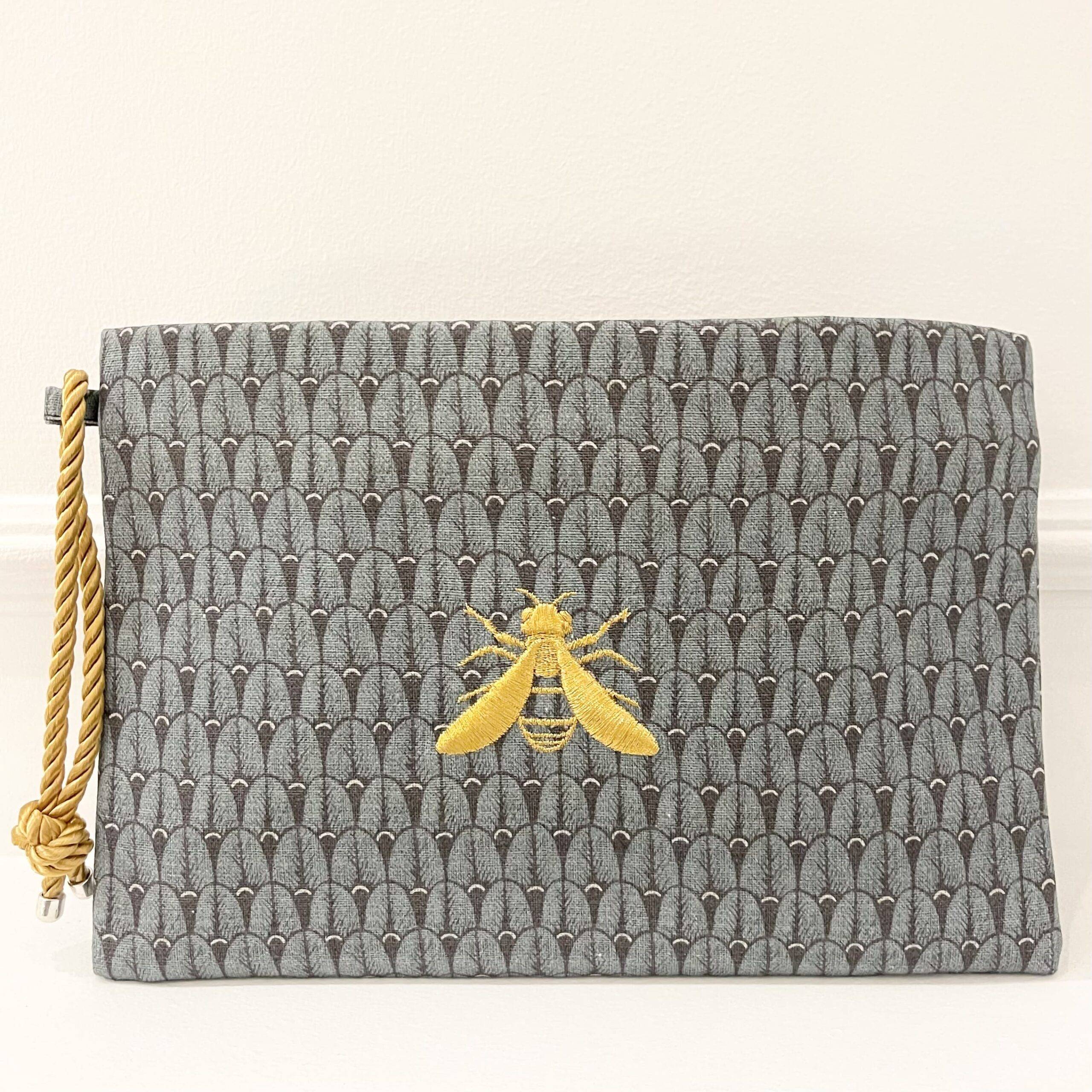 Clutch Estampado Hojas Verdes - Imagen 2